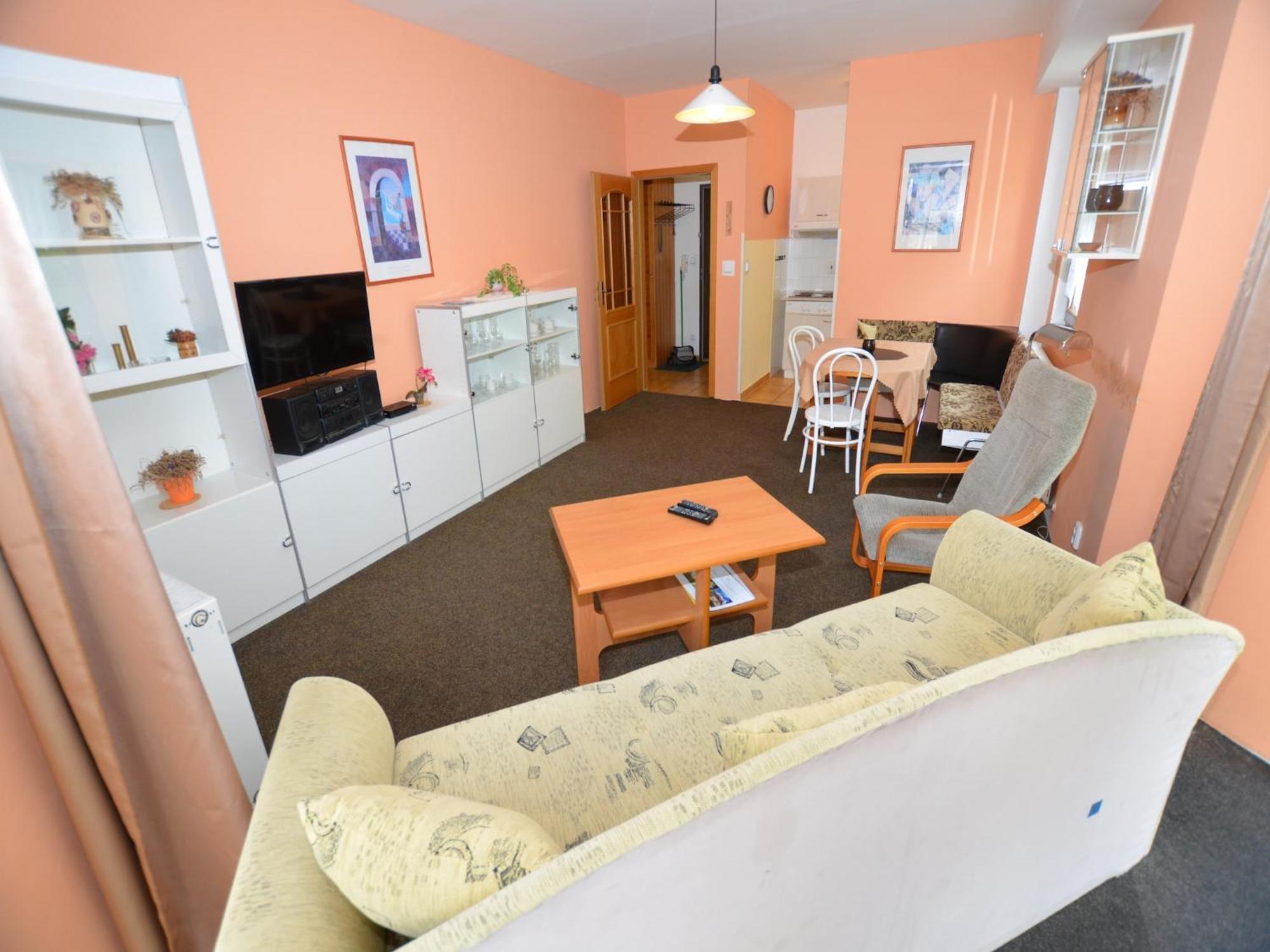 Snug Apartment In Jachymov Near Ski Area Экстерьер фото