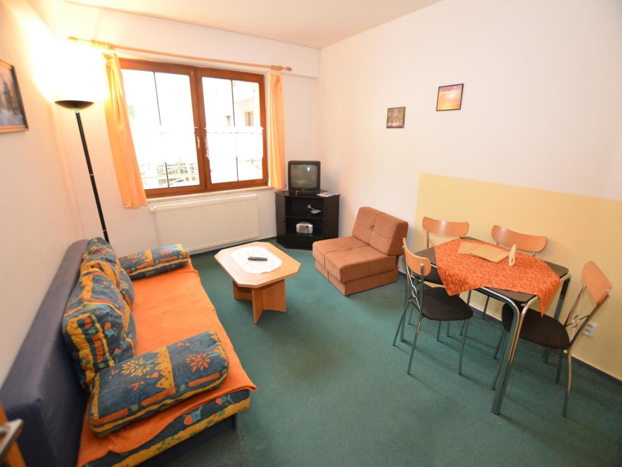 Snug Apartment In Jachymov Near Ski Area Экстерьер фото